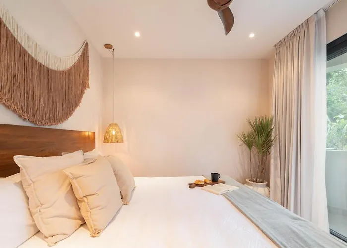 Modern 2br Penthouse Concierge Gated Community