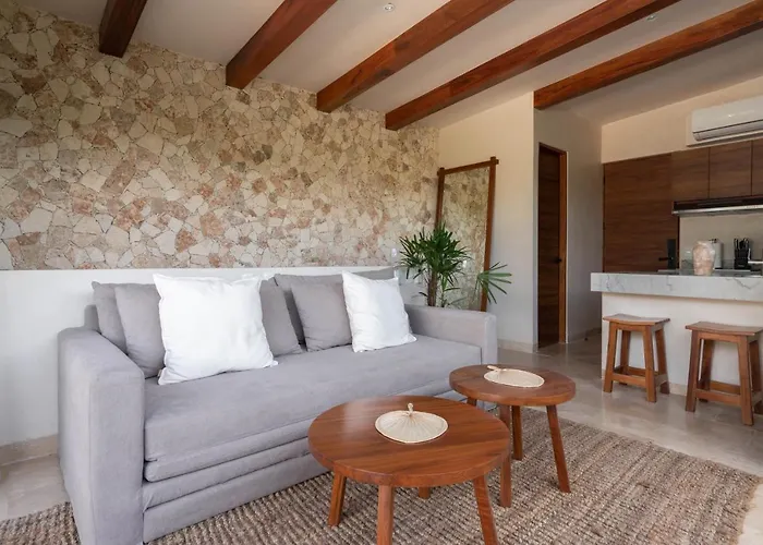Modern 2br Penthouse Concierge Gated Community *