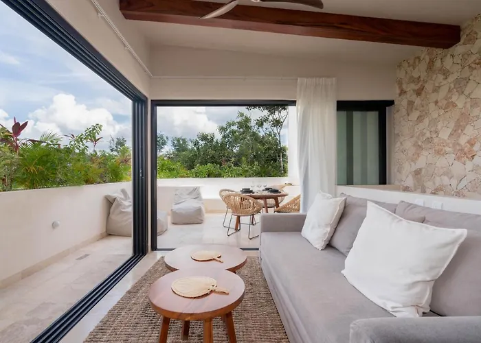Modern 2br Penthouse Concierge Gated Community *